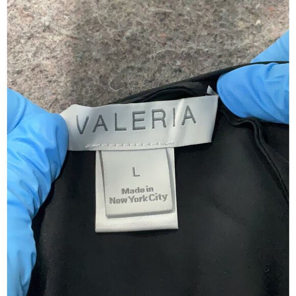 NWOT Valeria Silk Black Long Sleeve Off The Shoulder Top - Picture 4 of 5